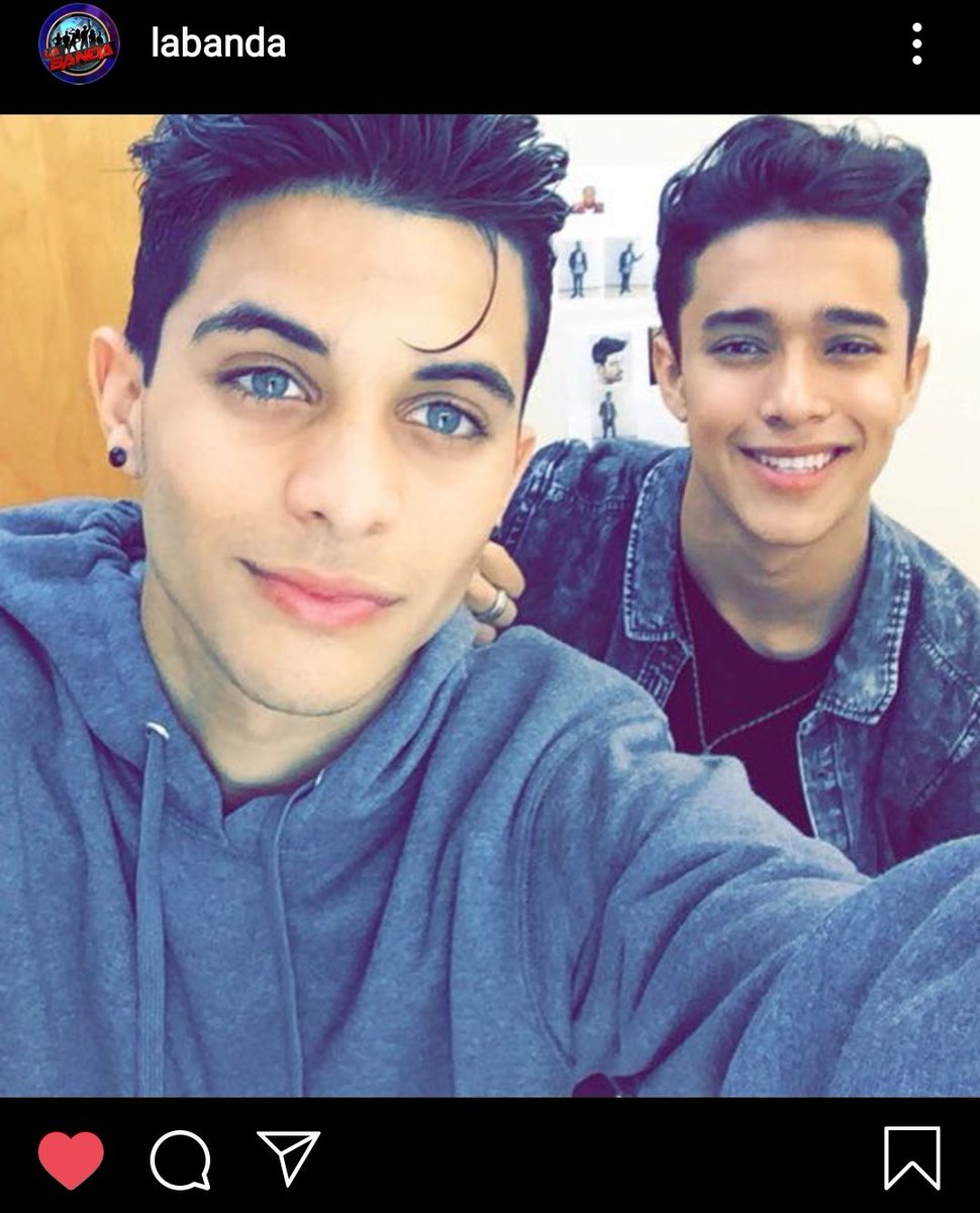 NoahMeyer21's tweet photo. @itsjoelpimentel @ErickBrianColon lo que uno se encuentra de la banda, eran tan pequeños 🥺👌🏽#labanda #labandaErick #labandaJoel https://t.co/vxnZyo1ddo