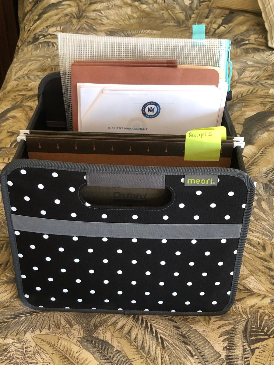I'm so glad I grabbed this <a href="/meoriusa/">meori</a> foldable tote before I left NYC! It's making a great filing system in my new office in SC. #keepingmeorganized