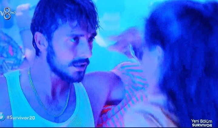 1SadAngel's tweet photo. Mahallenin psikopat,atletli ve ay dokunmayın çok fenayım dinleyen delikanlısı değilmi bu skskskkss #survivor2020 #survivorekstra https://t.co/ZVUVLHIYfD