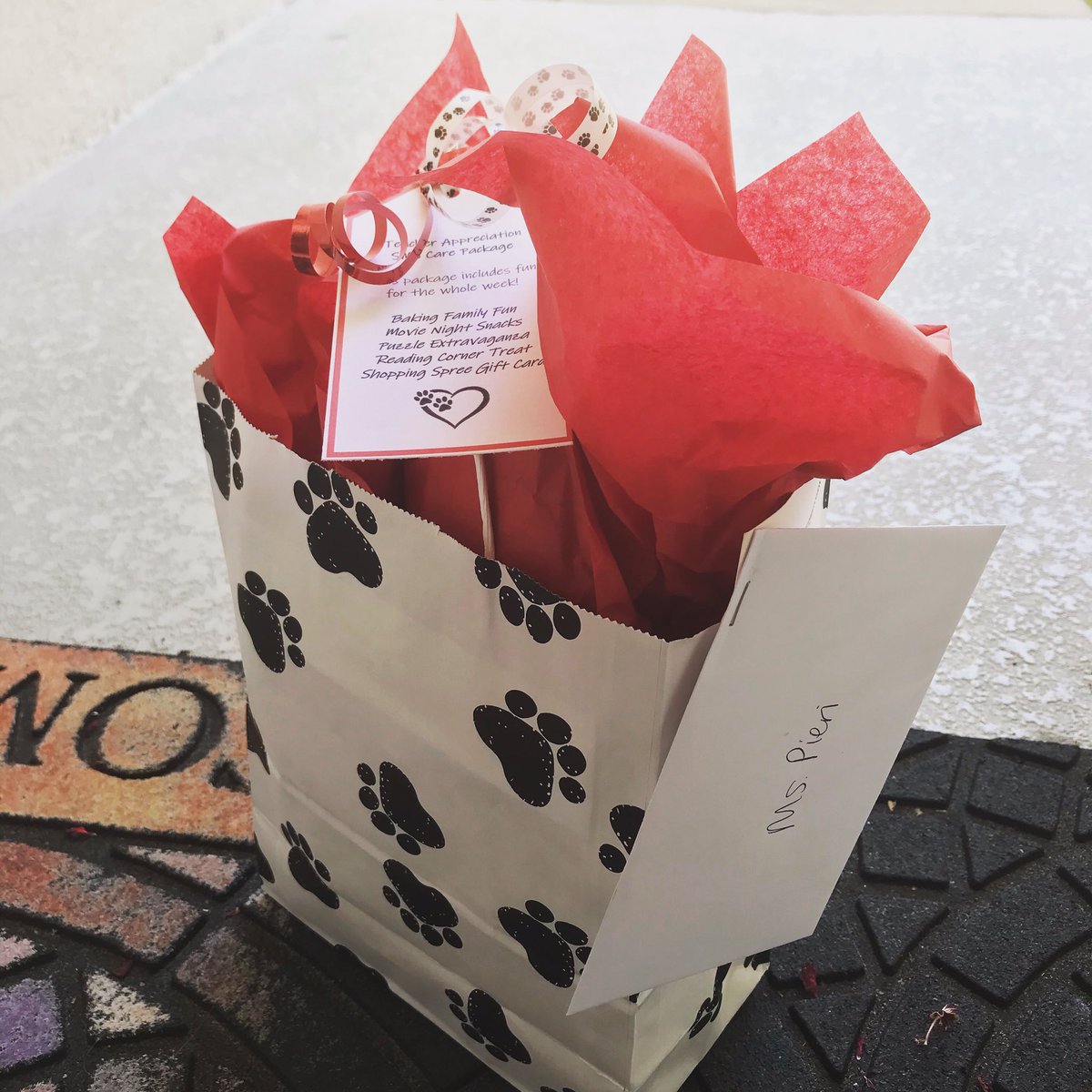 #feelingappreciated from a distance. Thank you <a href="/Smsvcs1/">Southwestern Middle School</a> admin team <a href="/inspiredAP/">Jacquese Copeland</a> <a href="/HollyBailey9498/">Holly Bailey</a> <a href="/TSwift08/">Dr. Tai</a> @vcs_njking <a href="/EstelleCallaway/">Estelle Callaway</a> and PTSO!