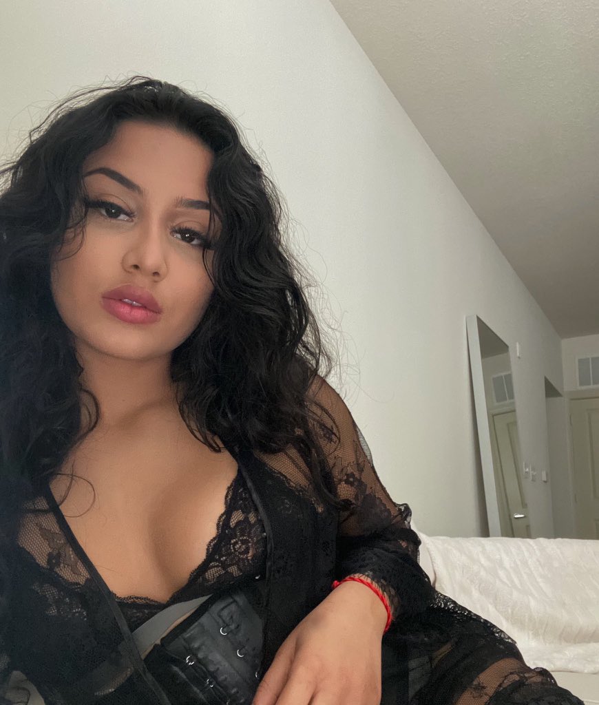 DoraNudeuse's tweet photo. A 50RT et 100abo je publie 1 nude❤️
Oubliez pas de m’ajoutez sur snap 👻 Dora.Smis https://t.co/FZj6DgbOaB