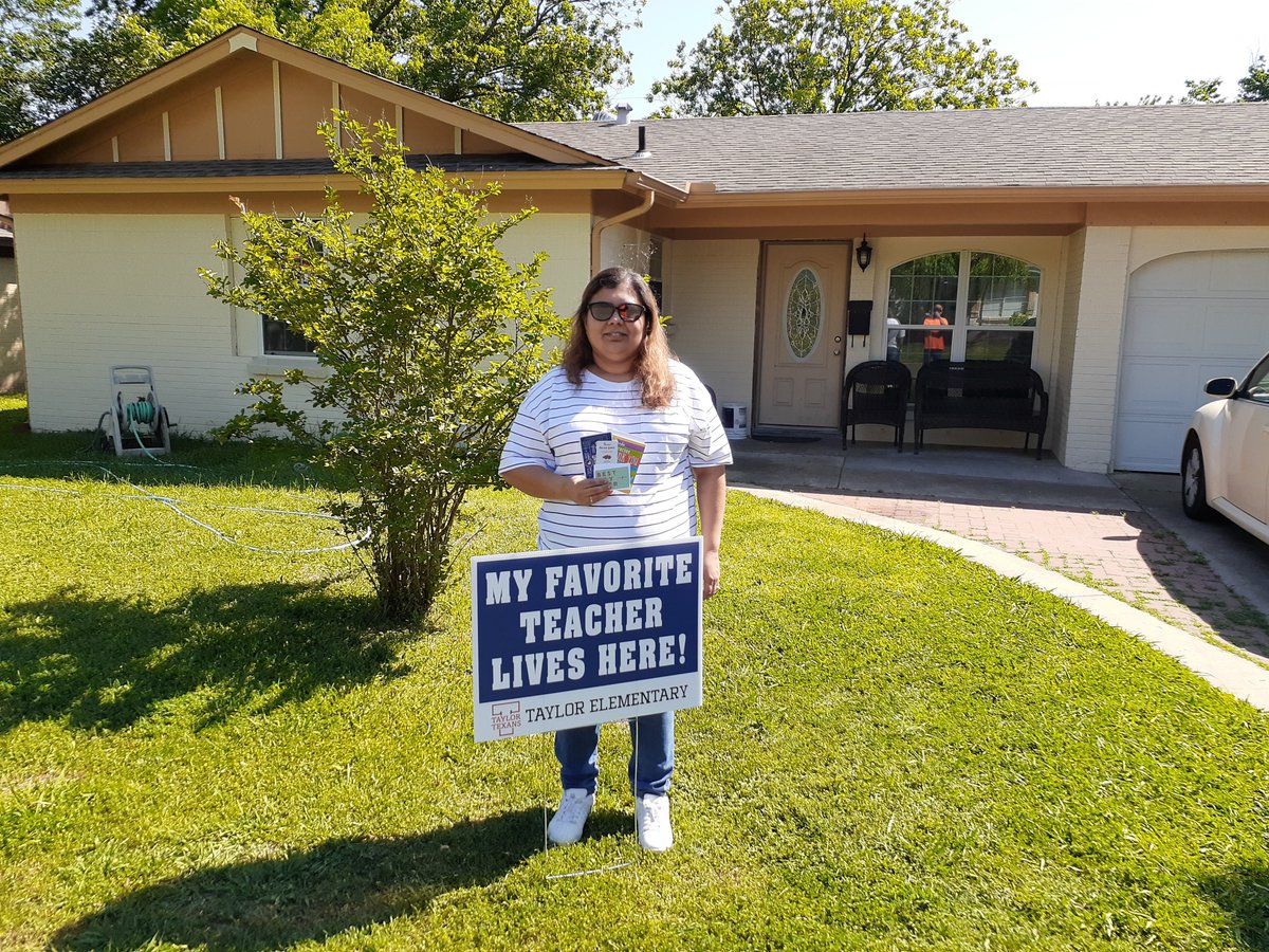 MariaGuzman1024's tweet photo. #TaylorShares
#Jtaylorpto
#bestjobever https://t.co/zQEFFl4iws