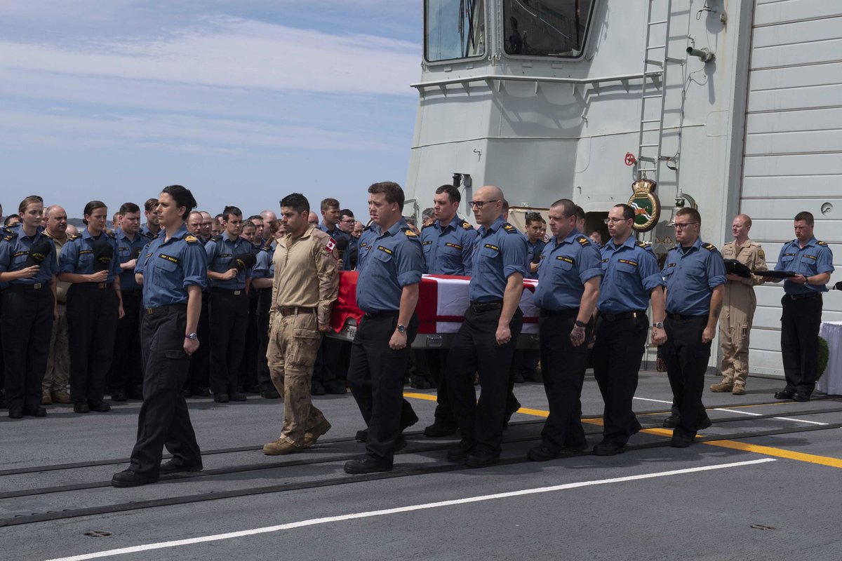 Comd_RCN's tweet photo. Our shipmates in HMCS Fredericton held a disembarkation ceremony yesterday in Taranto 🇮🇹to honour our fallen as they begin their voyage home. A poignant event given our commemoration of BOA75.We surround them &amp; all touched by this tragedy with love &amp; support. #WWeWillRememberThem https://t.co/PLSMrj6w7l
