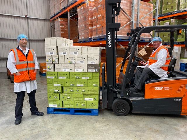 Forthglade's tweet image. It's been a busy few weeks in Devon so we wanted to say a HUGE thank you to our incredible team in the factory. 

If your dog has been loving their #Forthglade feast, tweet a message, picture or video below and we'll send them onto the team 🐶

#keyworkers #forthgladefeast #dogs