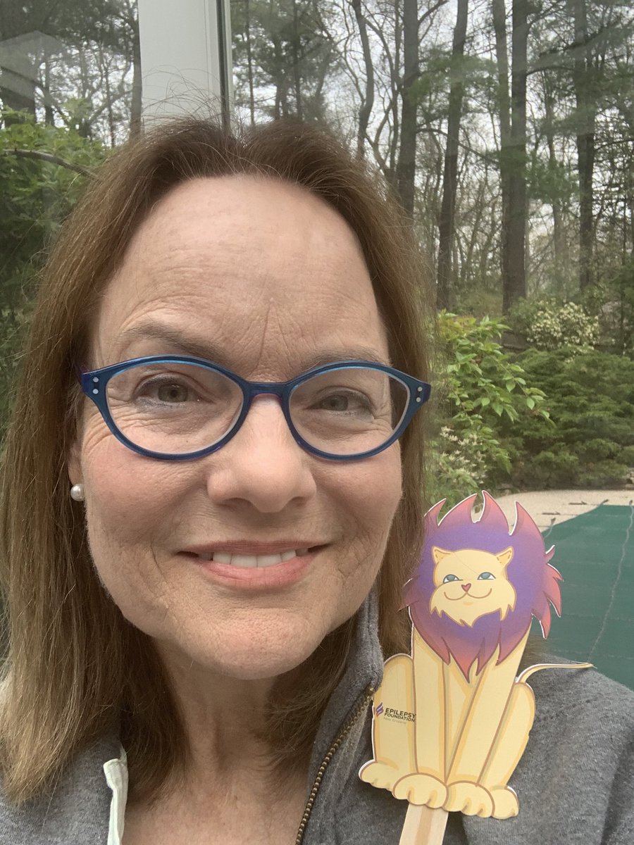 LightEpilepsy's tweet photo. Evening on the porch with Hope! #WhereIsHope ⁦@EpilepsyNE⁩ https://t.co/nShRPCSKwm