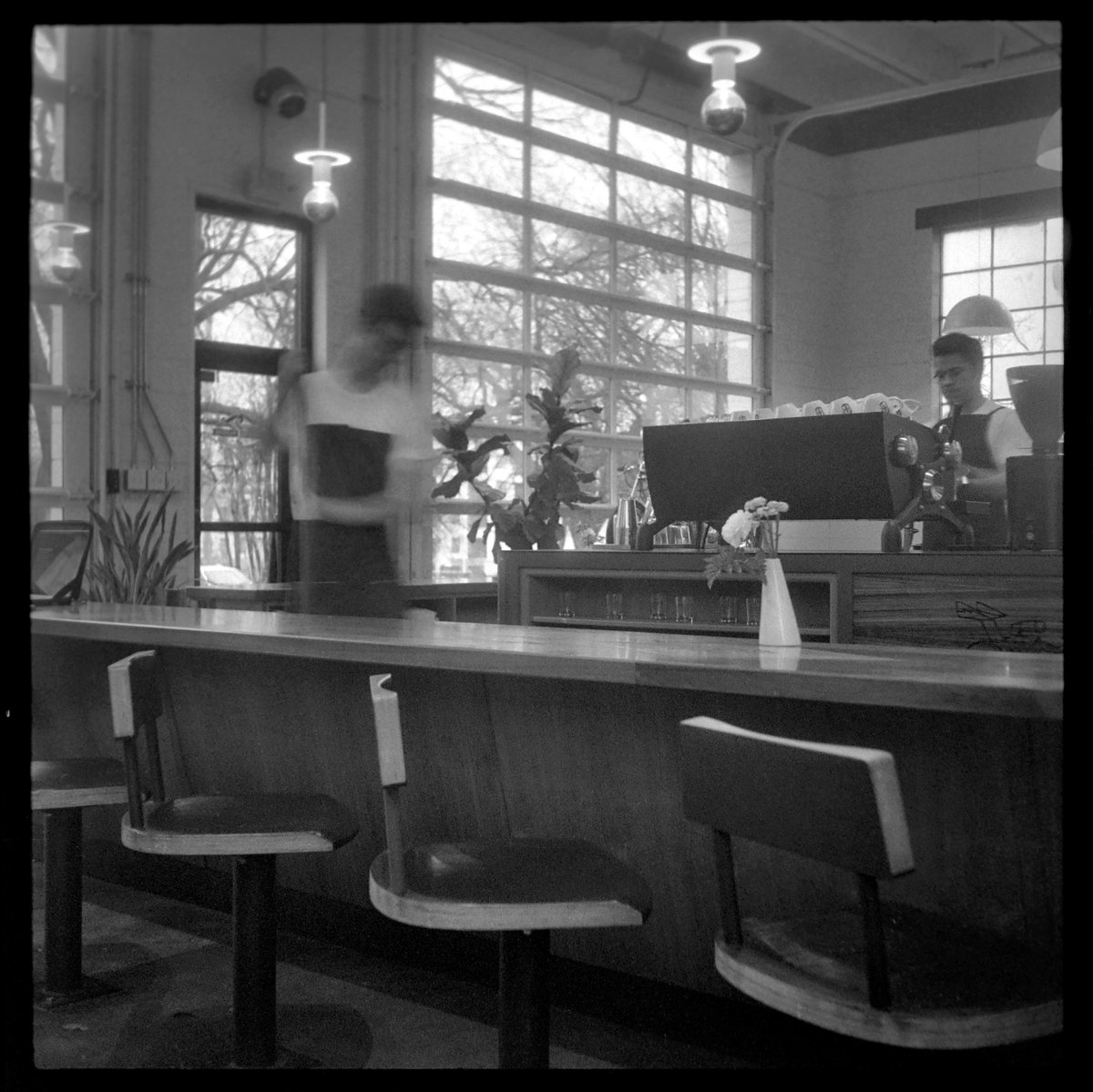 lancephoto's tweet image. frame 7 ~ @BaristaParlor #Germantown #Nashville 
The afternoon before the tornado 3/2/2020
CAMERA: #RobotStar w/ Zeiss Tessar 30mm ƒ3.5 
FILM: Pan #CineradFT419X #expiredfilm &apos;95
DEV: Agfa Rodinal 1:50 - 30 min - 20°c
Agitate 5 sec every 10 min
CamScan w Nikon Z50
#film4life