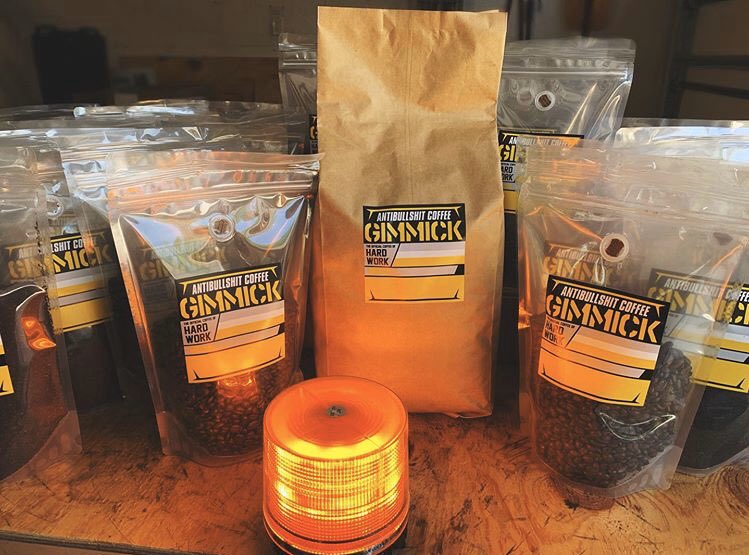 @gimmickcoffeecom / <a href="/rippinruts/">J Wilson Crutcher</a> CEO isn’t scared to get in the mix and show his hustle and grind pays off! 
The guy throws down both on and off the track, while smokin’! 
💨🤘🏁🏆😎
#lapking #socialracing #usingfuntogofast #smokin #welovecoffeetoo