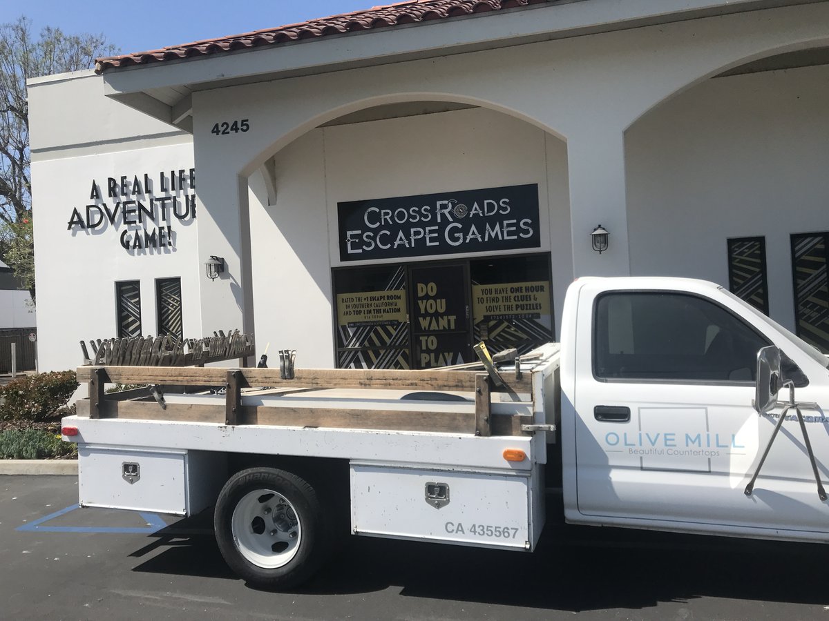 CRescapegames's tweet photo. We are using this downtime to make some cool updates to our games! Special thanks to our neighbors at @OliveMill Countertops, helping us make the Hex Room look it's best!
#hexroom #revamp #updates #escaperoom #jock #countertops #neighbors #renovation #anaheim https://t.co/hyx0jbS6M8