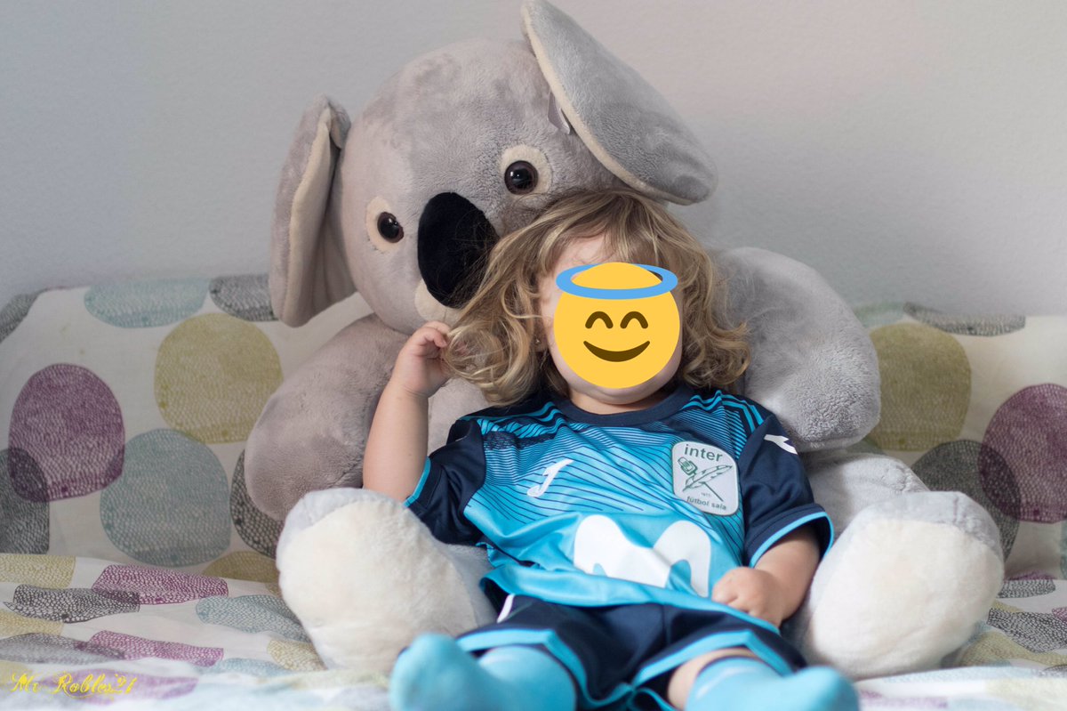 MrRobles21's tweet photo. Cuando se tienen tradiciones, hay que cumplirlas. Y las fotos de las peques con el escudo de @InterMovistar al pecho, son una de ellas.
A ver cmo crecen!!
#BebéDe2SemanasYNiñaDe2Años
#InterSolidario https://t.co/GtzbXjFeg7