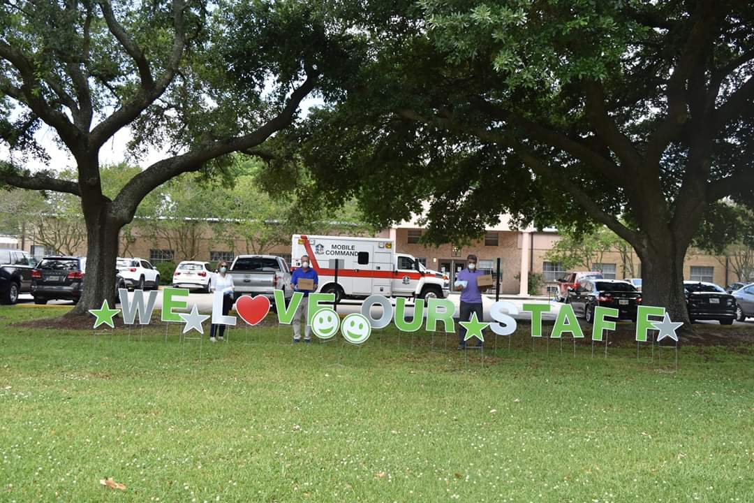 Unitedcajunnavy's tweet photo. We're continuing our mission to help keep the most vulnerable in our communities safe. 
Please help us help the vulnerable!
#UnitedIsStrength #UnitedCajunNavy #CajunNavy 
#MasksForAmerica #SmittysSupplyInc #MaskUp 
https://t.co/EBGWivua5v https://t.co/kDEDx79LoX