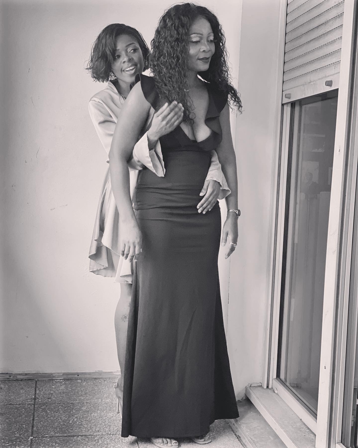 Petite Femme Forte Ma Copine De Mere Joyeux Anniversaire Maman