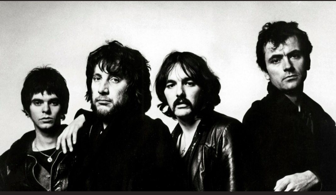 dtastic66's tweet photo. RIP Dave - best tunes growing up #thestranglers https://t.co/PkizA3T3RS