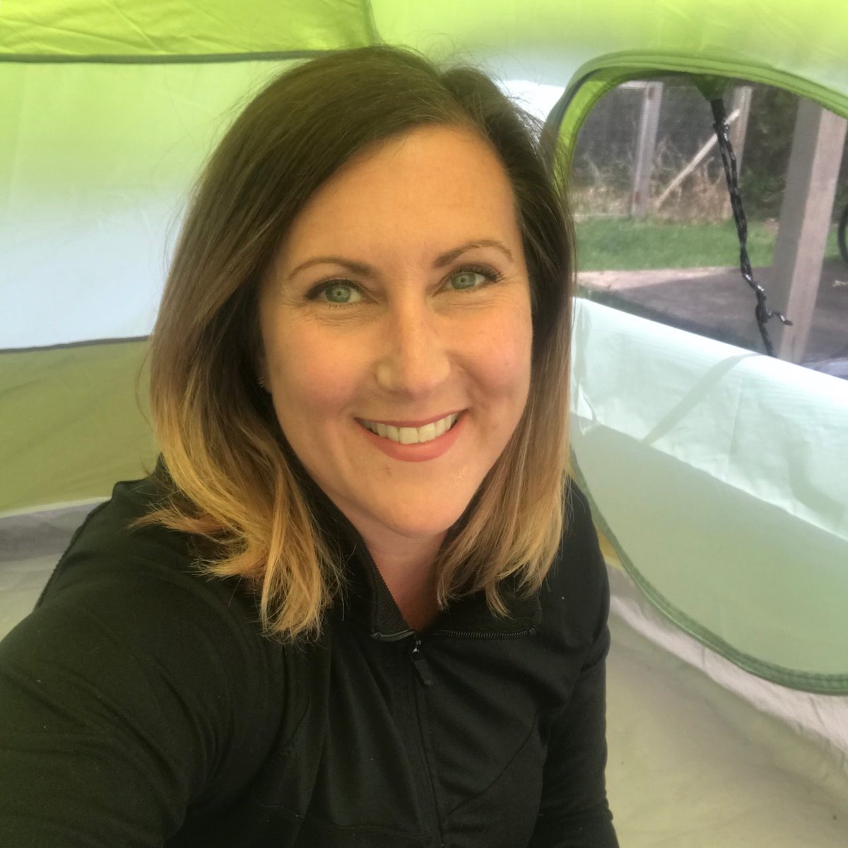 juliereuvers's tweet photo. Today’s @zoom_us mtgs took place via the backyard tent, in yoga wear. I ❤️ some aspects of #lockdownlife. 🙌🏽👩💻⛺️🐶 #silverlinings #covidworklife #workfromanywhere #rescuepupwantsin https://t.co/pzwMmKDea2
