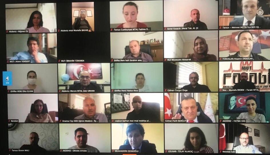 Sn. <a href="/lutfielvan/">Lütfi Elvan</a> pandemi sürecinde büyük rol oynayan Meslek Lisesi öğretmenlerimiz ile bir araya geldi. EBA ile Uzaktan Eğitim dönemine de değinen Sn. <a href="/lutfielvan/">Lütfi Elvan</a> ilimizin EBA ile ilgili projelerini ve EBA kullanımı başarısını tebrik etti.

<a href="/ziyaselcuk/">Ziya Selçuk</a>
<a href="/aliihsansu_/">Ali İhsan Su</a> 
<a href="/AdemKoca46/">Adem Koca</a>