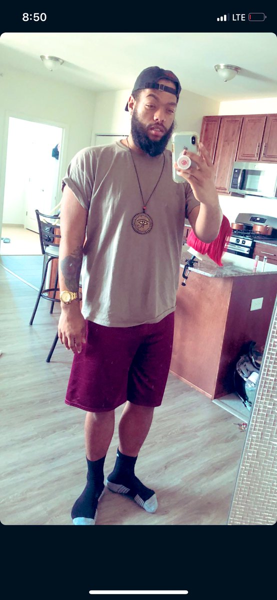 IAMJDERRICK's tweet photo. REDO โ #sungod #brightlikeabiamond #2020 #quarantineoutfit not #openingbackup #thisshitcrazyma #shitisgettingreal btw yโall heard about the #killerHornets red white and blue yโall #WildNOut https://t.co/EStYQTb73y
