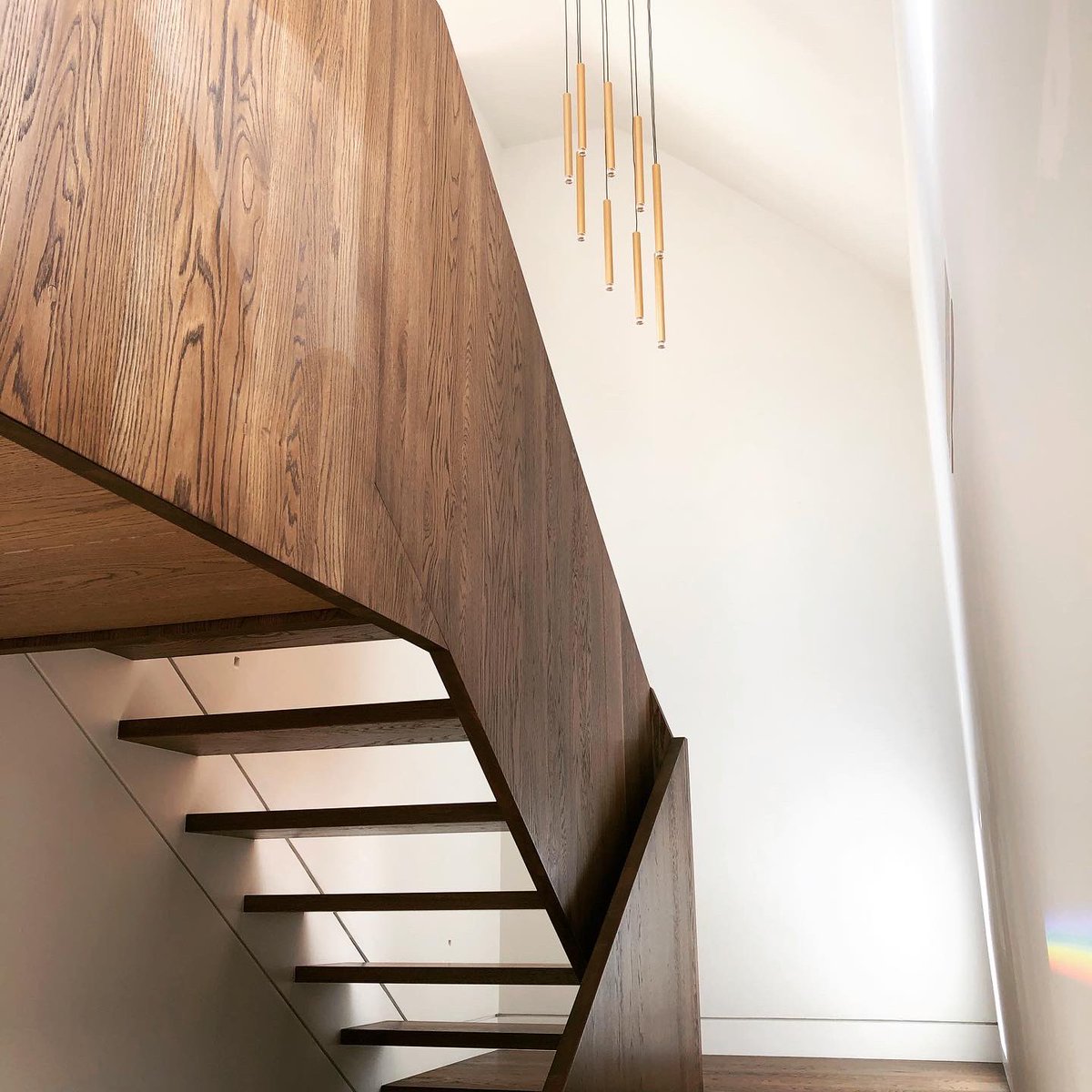 MorphInterior's tweet photo. Just looking back at this amazing solid oak staircase we at. #morphinterior designed
#design #interiordesign #home #architecture #art #inspiration #decoration #style #interior #luxury #interiors #instagood #house #designer #interior123 #modern #instahome #morphinterior https://t.co/D5bRv6JE2w