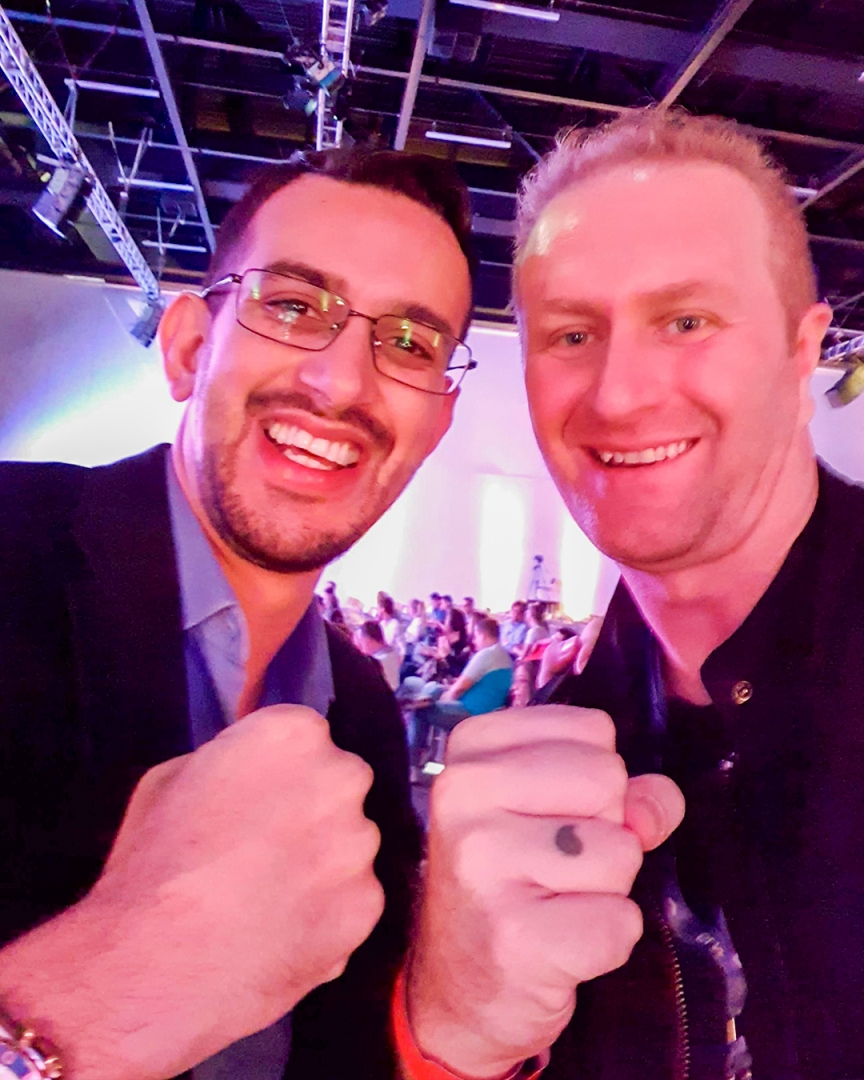 fabiojrsoma's tweet image. O que os grandes empresários têm em comum? Inteligência Emocional!

Se você quer ser 1% melhor, TODOS OS DIAS, #desperteseupoder ▶ este é o perfil para seguir: @marcusmarquesoficial 🚀

#AceleradorEmpresarial #ibccoaching #NascemosParaEncantar #FabioJrSoma #Empreendedor