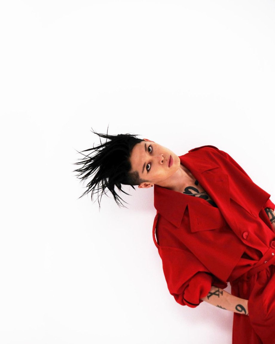 miyavi_tokyo_'s tweet photo. 【TV】6/15(月)26:30〜
CS日本映画専門ch
「SUKITA 刻まれたアーティストたちの一瞬」(2018)
@MIYAVI_OFFICIAL
#MIYAVI #Sukita #鋤田正義 #DavidBowie #IggyPop #TRex #YMO https://t.co/muICPP8FIJ
