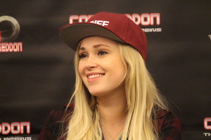 eIizajaneaccess's tweet photo. PHOTO | More new/old photos of Eliza at #Conageddon2 held in March 2019! (Via @_bellamybblake) #ElizaTaylor #The100 https://t.co/de4SfW7FPM