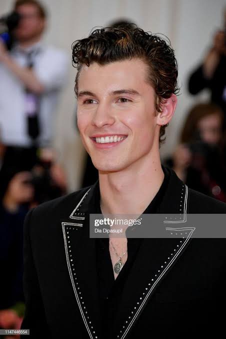 Naomisgu_'s tweet photo. Ahorita estaría sabroseandome a @ShawnMendes :(

#MetGala 
#ShawnMendes https://t.co/5lp5RU0DJu