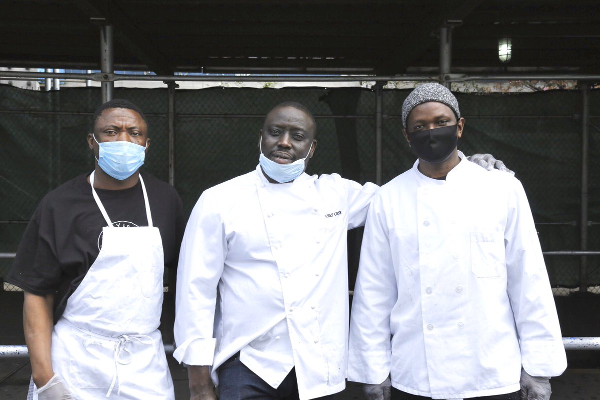 PontyBistro's tweet photo. Today we serviced #harlemhospital and it feels good to give back especially in our own #community Thank you to @feedourhospitals for today’s wonderful initiative.
📸 Keston Duke Photography 
#love #harlem #communityfirst #helpingothers #helpinghand #helpingpeople #pontybistro https://t.co/iOP2op1q3n