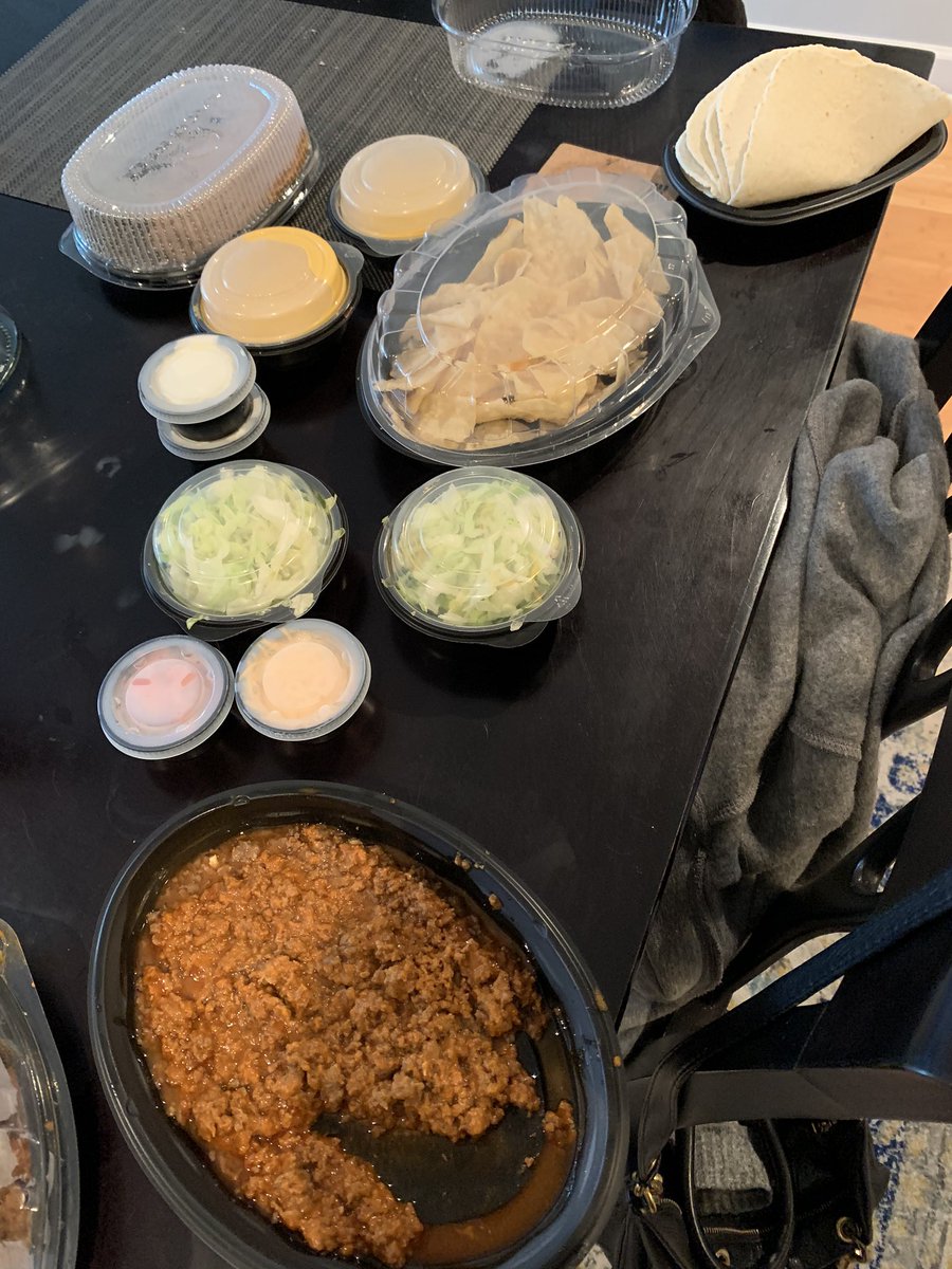 MaggieFair_PR's tweet photo. @tacobell major waste of $25. Ordered the taco bar and only got six tortillas total, barely any shredded cheese and half full beef. The “bowls” of the other ingredients are tiny cups. Would love my money back because this is not what I was advertised. https://t.co/idTglpCATz