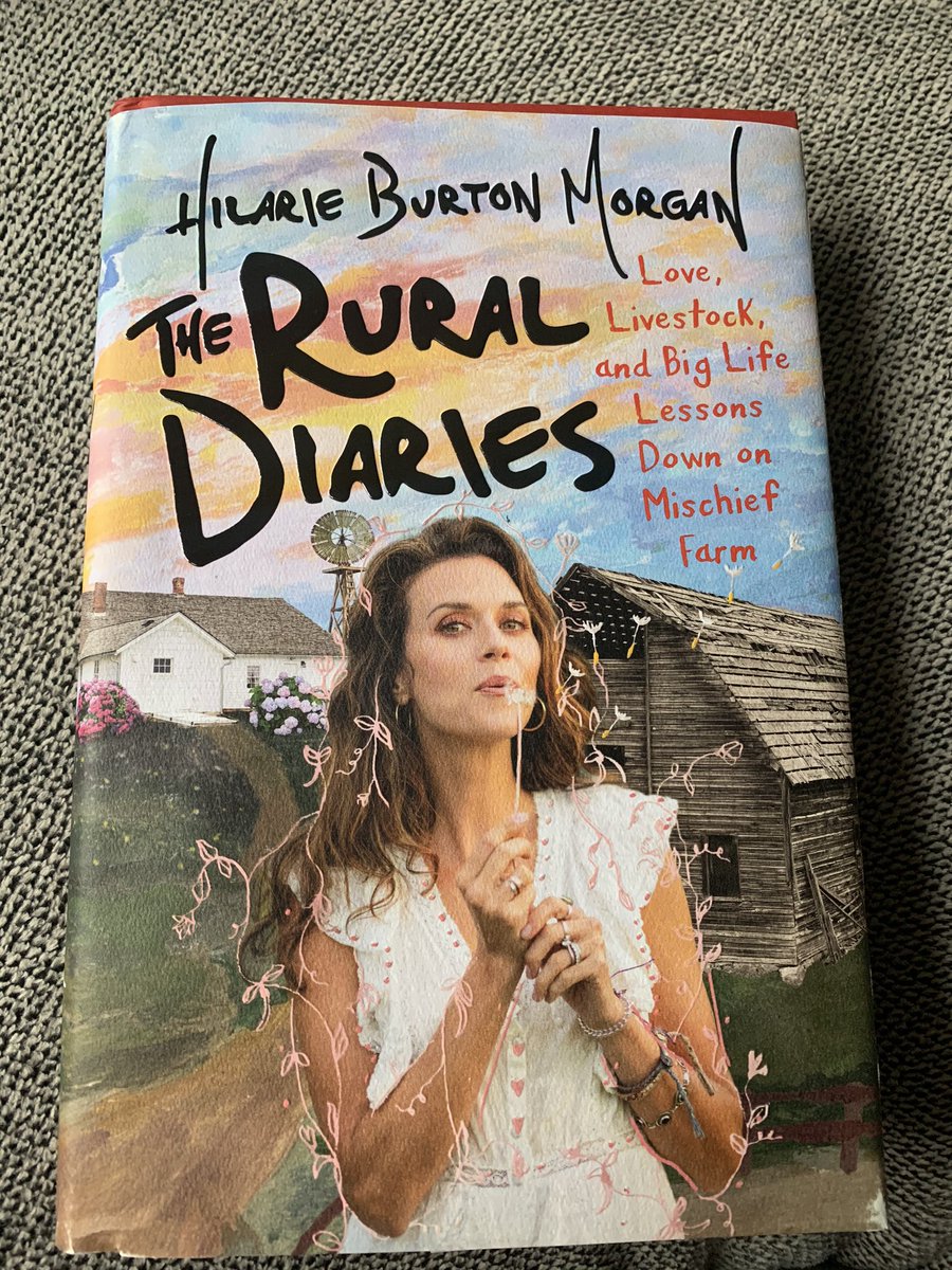 Great way to end a busy day. Early arrival of <a href="/HilarieBurton/">Hilarie Burton Morgan</a>’s new book! Thanks <a href="/OblongBooks/">Oblong Books</a>! You turned my day around and now I can’t wait to visit Rhinebeck’s other shops.