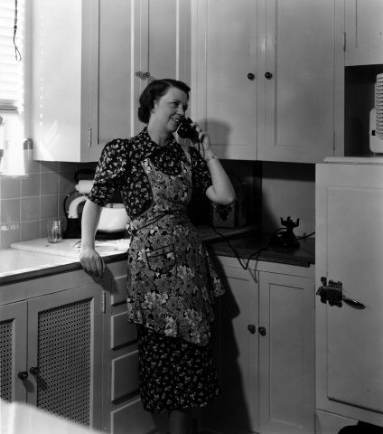 HistoryColorado's tweet photo. ๐Is someone calling our name?
โ๏ธ<dial tone> beep-boop-beep-beepy-bop. Hello? @mnhs is that you?
You're turn. Call someone you care about. #MuseumTelephone https://t.co/GZc8RwVpDM