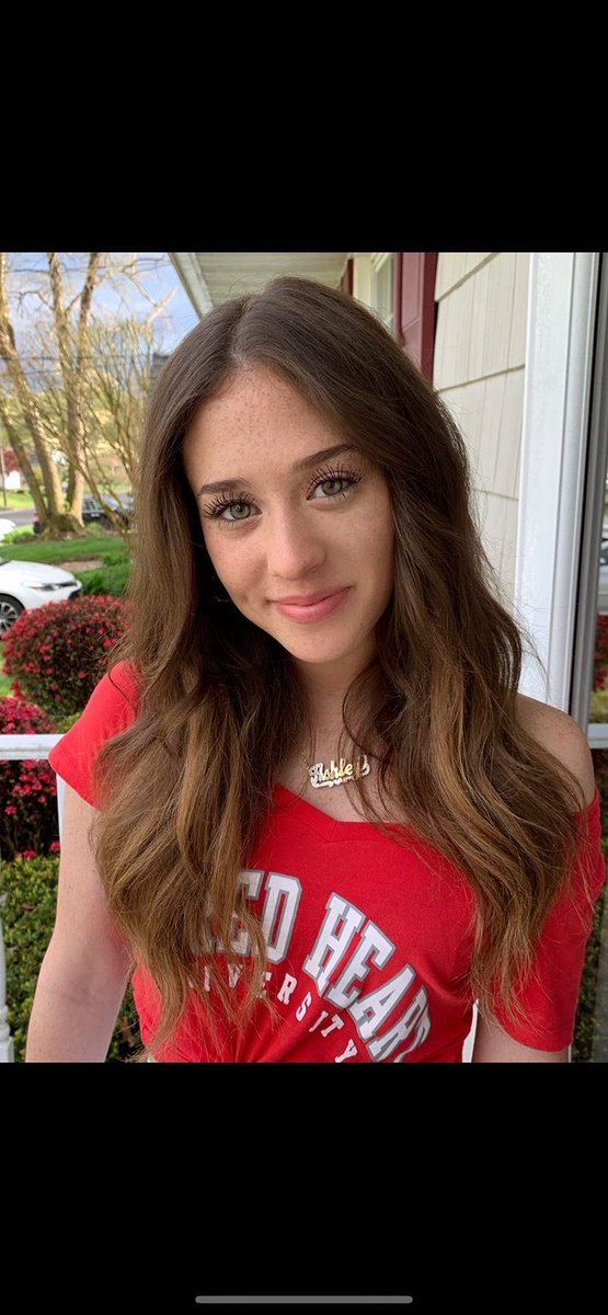 HonorMHSN's tweet photo. Congrats to Ashley Herbert for deciding on Sacred Heart University to major in occupational therapy !! @ashleyhherbert 
@HighSchoolNorth 
@HSNPrincipal
@DrGeorge_MTPS
@MTPSpride https://t.co/rppRJGZan3