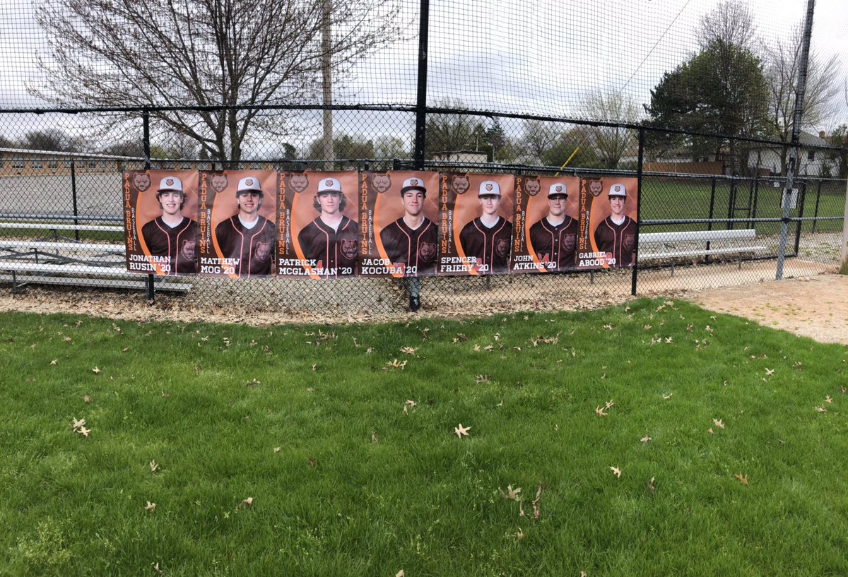 PaduaAthletics's tweet photo. Thank you Baseball seniors! #GoBruins https://t.co/CX4ZHMeGvP
