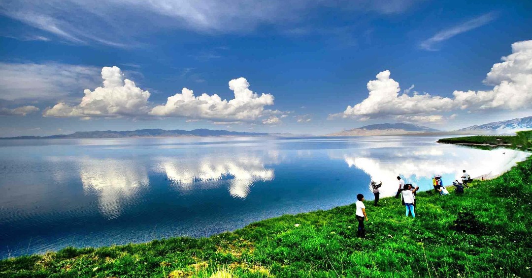 WeWalkWorld's tweet photo. The most beuautiful LAKE in China.

#Tourism #Travel #China #旅游 https://t.co/avbm375DSx