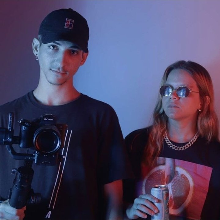 AnormaleCo's tweet photo. saudades de gravar uns clipes né meu filho? 😔😔

🎶 Slow mo - Luanda ft. Tetéo

Em breve mais novidades sobre o clipe produzido pela @AnormaleCo 

Enquanto o clipe não sai veja o lyric vídeo no link:
https://t.co/YqvD6sM4rn

@Nericut @ojuaraje https://t.co/EogL2JSLt1