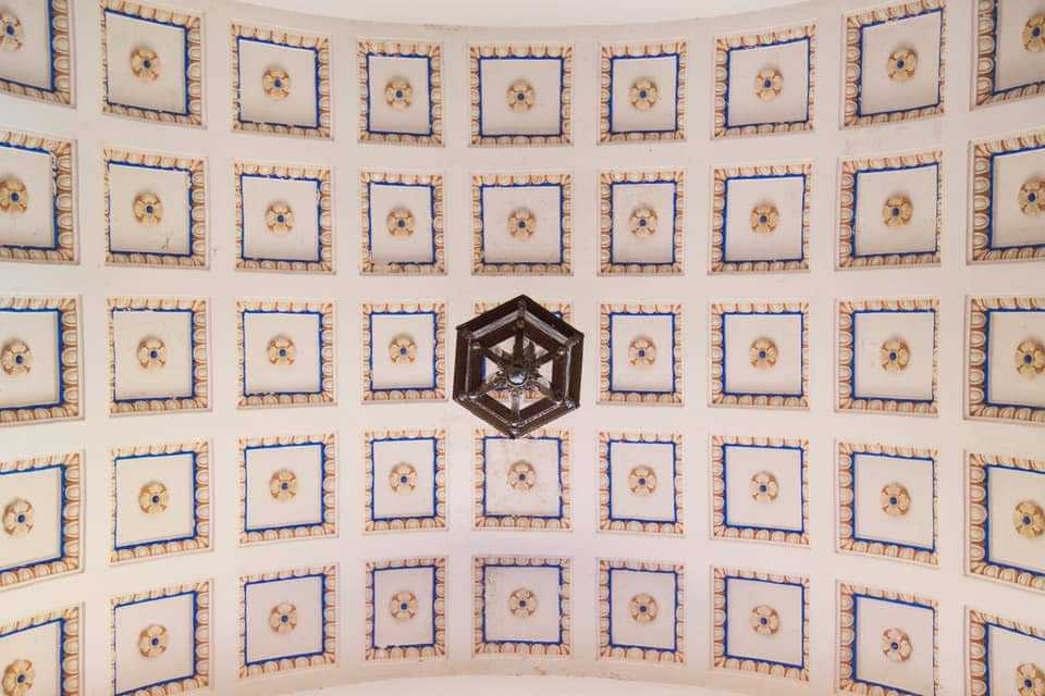 TeatroUPRRP's tweet photo. #MemoriasTeatroUPR 🎭🎼 ¡Hoy resaltamos la belleza de nuestra Aula Magna! Predominan el diseño y decoración con influencia del barroco español concebido por los arquitectos Francisco Gardón y Rafael Carmoega. 

Fotos: Héctor Suárez De Jesús / IUPI al Día https://t.co/nmhLUrfFcK