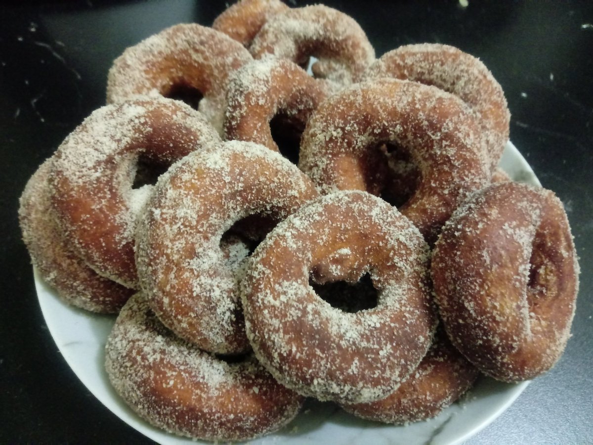 MarcioRipon's tweet photo. Quem curte rosquinhas? https://t.co/VldG35pdhn