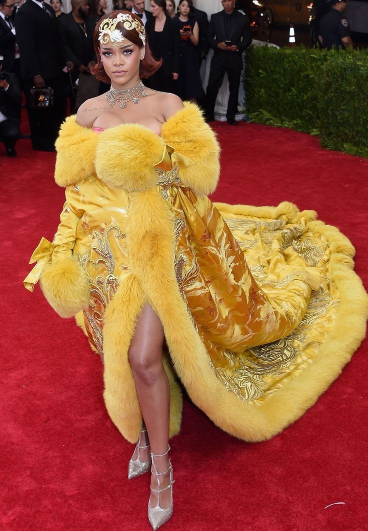 greeeg21's tweet photo. She always serving looks. -#MetGala2020 https://t.co/gpR1s0HVk2