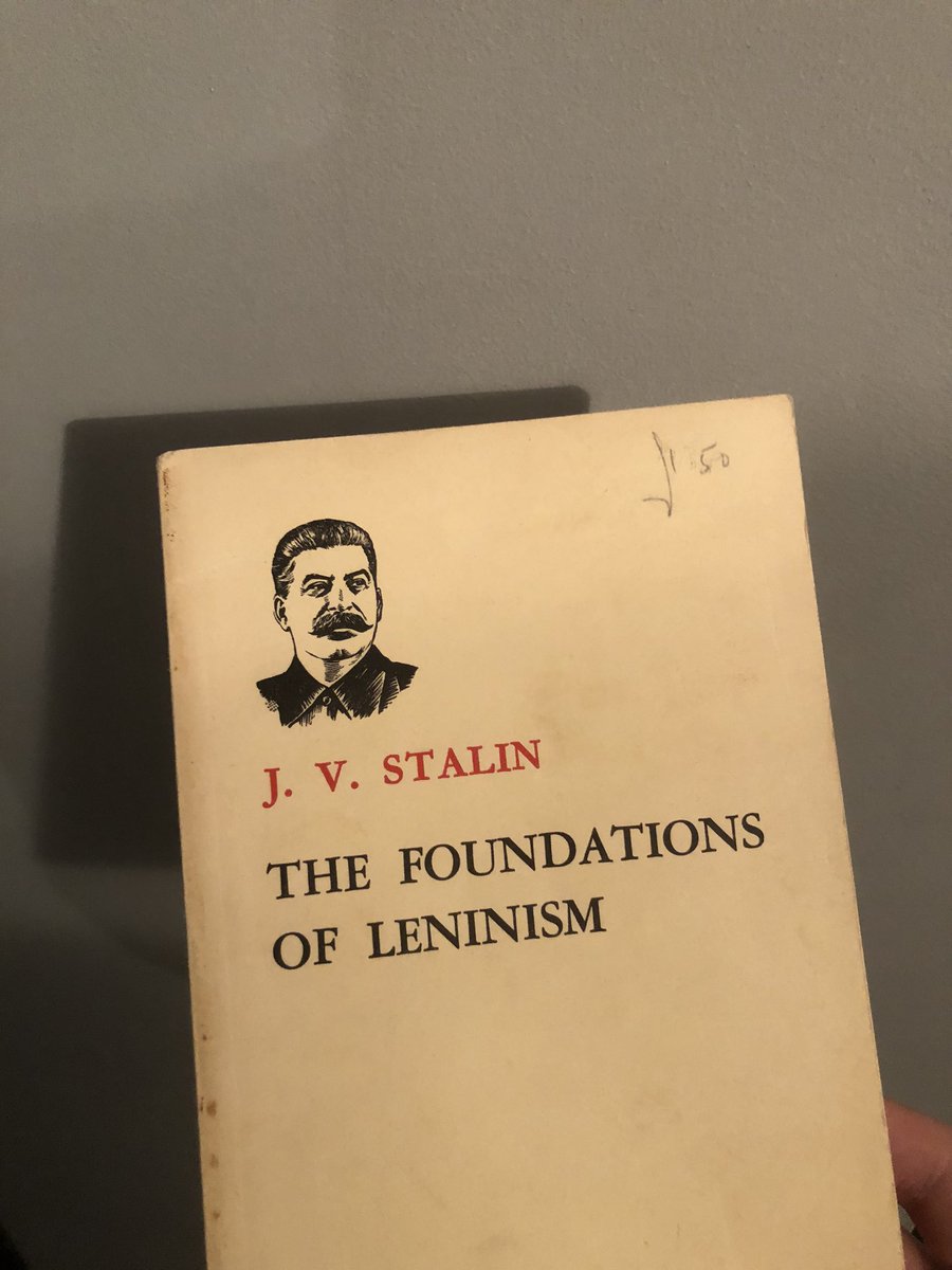 kieraneverson's tweet image. I’ve been exposed by my own reading material. 😳😳😳 #bookshelfgate