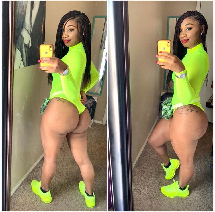 NaturallyStack1's tweet photo. This one of my favorite pictures 😌🥺🍑 #bigbootyebony #thickchocolate #sugardaddy #sugarbabywanted https://t.co/ZMLvaGJtjC