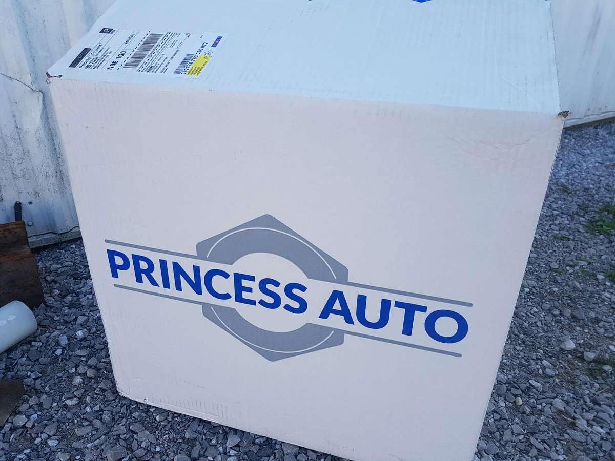suregripstuds's tweet photo. When boxes like this show up at your door, you're smiling ear to ear! @princessauto #ShopLife #LoveTools #ProudCanadian #ThankYou https://t.co/YyuosYLrKt