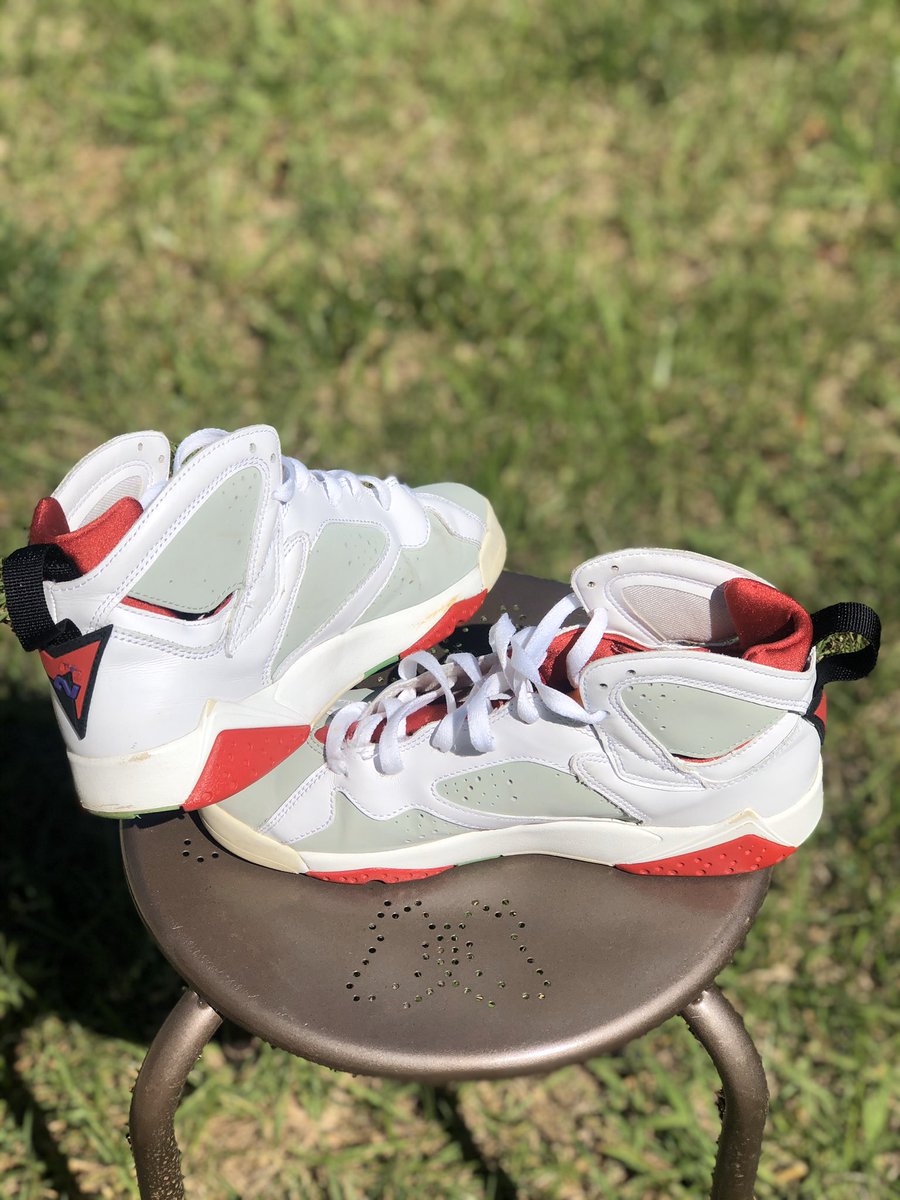 TwionCustoms's tweet photo. Restored Hare 7s 🐰❤️ https://t.co/ivSbsdW3Pz