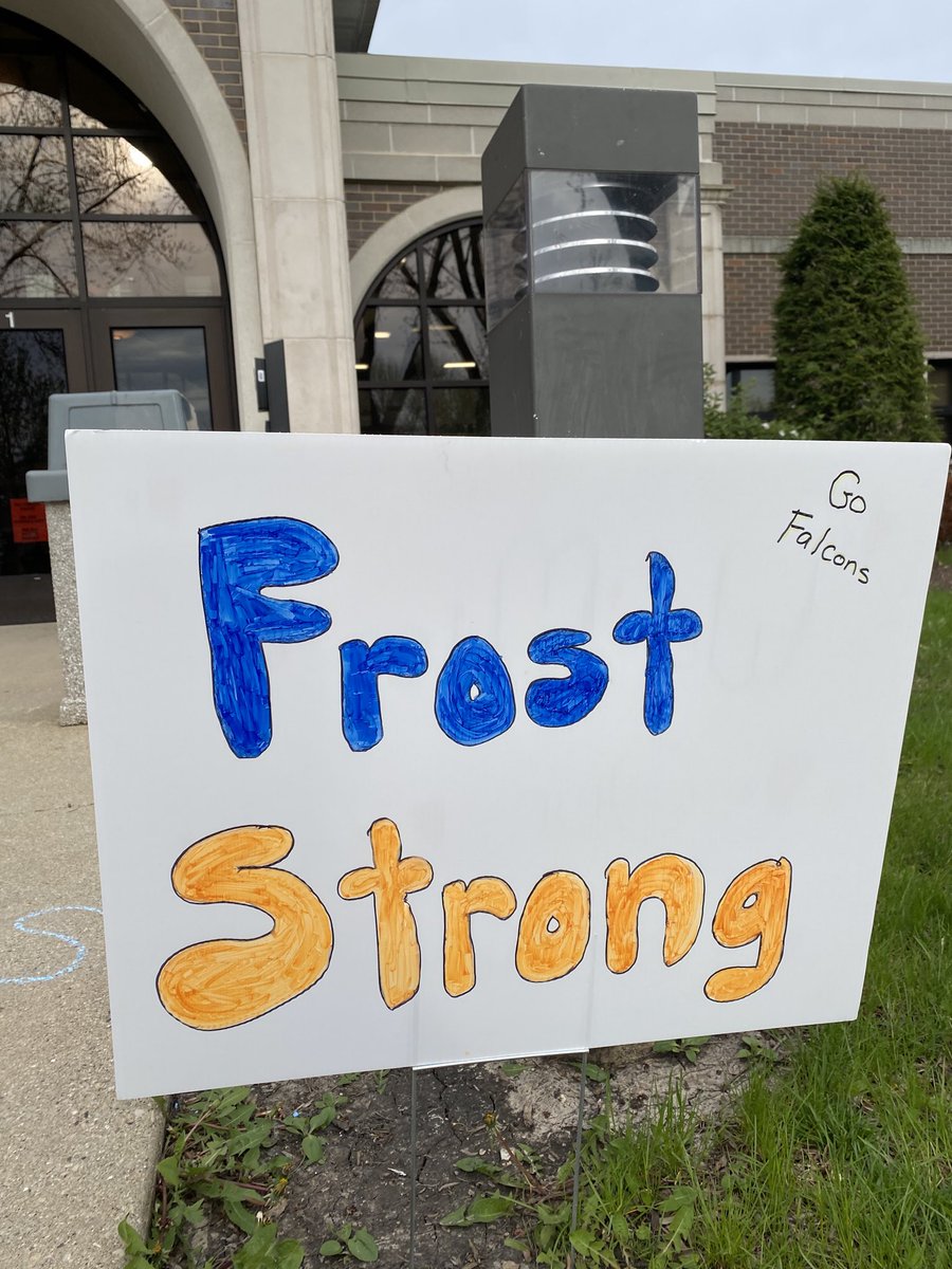 ccsd21frost's tweet photo. What a nice surprise for Frost teachers from our Frost families!
Thank you! 💙 Mrs Ohlwein https://t.co/lUM4C15ddH