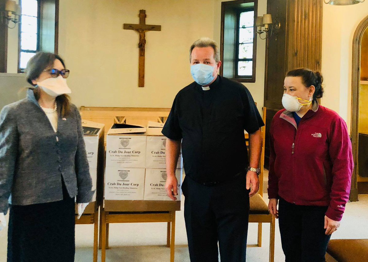 ACUC_Alliance's tweet photo. ACUC donated 5,000 masks to St. Philip Neri Healing Ministries on Friday, May 1 at its headquarter at 150 Third Avenue, Nyack, New York to be distributed to the elderly and high-risk individuals of the community. #chinese #COVIDー19 #Church #SeniorCare https://t.co/CieeLnYJkh