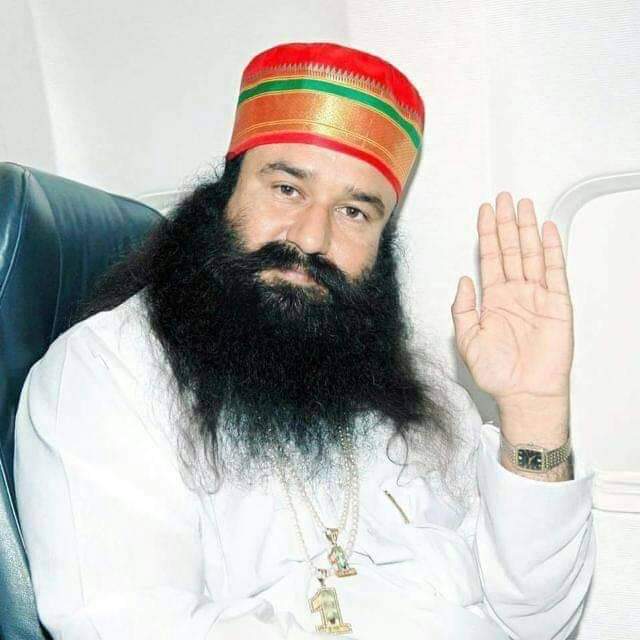 pari_Sharma77's tweet photo. 🙏धन धन सतगुरु तेरा ही आसरा🙏
हे मालिक🙏 @Gurmeetramrahim
दिन भर में मुझसे ऐसा कोई कर्म न हो जो तेरी नजर में गुनाह हो हक हलाल की कमाई करके खाऊं किसी का दिल ना दुखाऊं 🙏सबसे निःस्वार्थ प्रेम करुं🙏
जितना हो सके चलते फिरते सुमिरन करुं सच्चे सतगुरु जी हर पल आपकी याद😍 बनी रहे जी।🙏 https://t.co/fr65TEqCIH