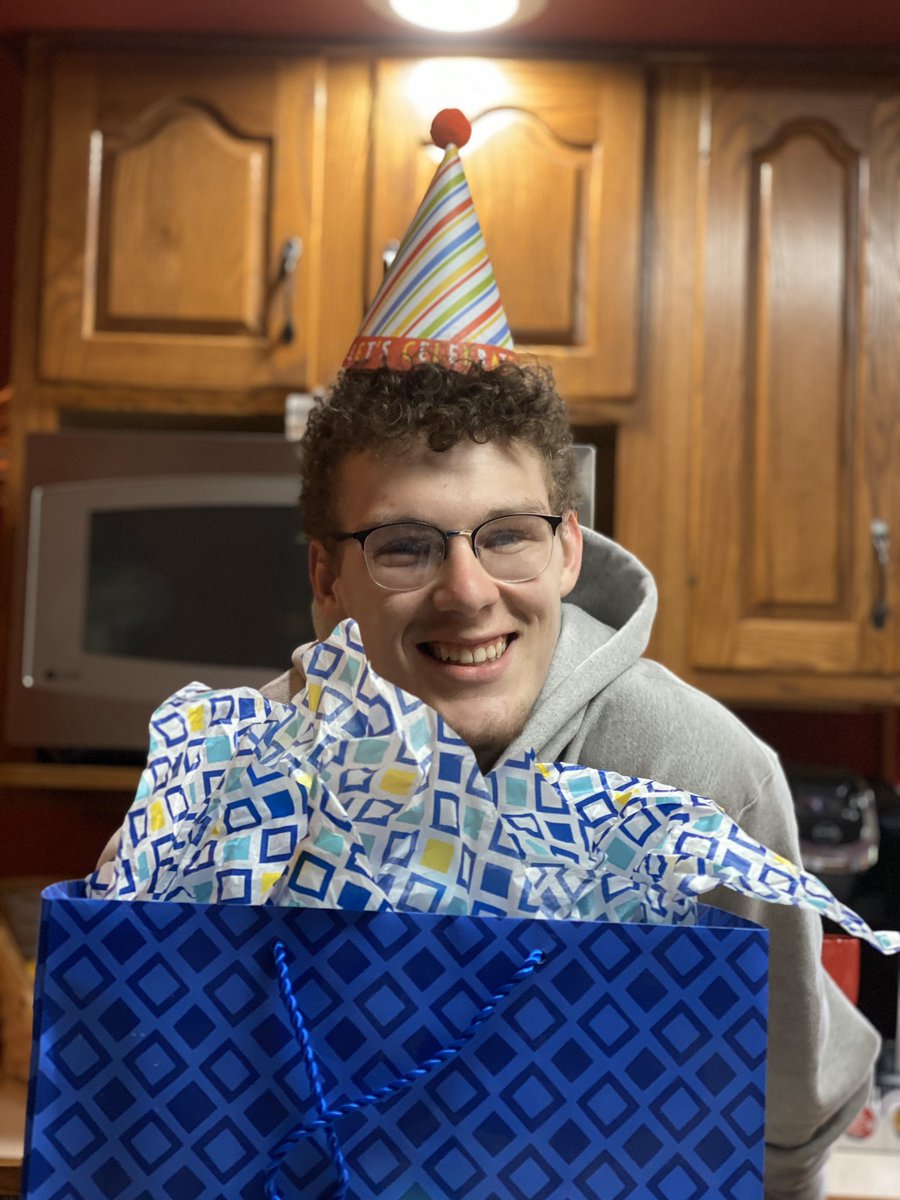 shelby_kyle22's tweet photo. Happy bday bro @jklmnop13 https://t.co/RgqwXdaPJo