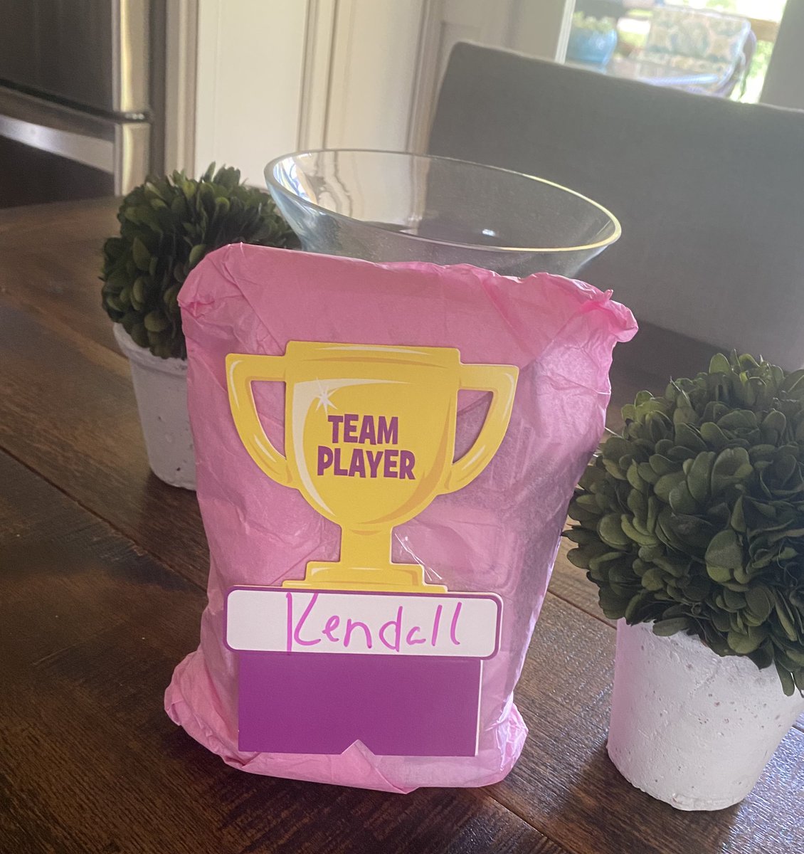 KendallDuane's tweet photo. Sending a big THANK YOU to our incredible Director Stacey Gonyer for the thoughtful care package she sent to her whole team. Thanks @sgonyer12 for always leading from the front and being a true people leader! @ChappySprint https://t.co/YIzmTYnliN