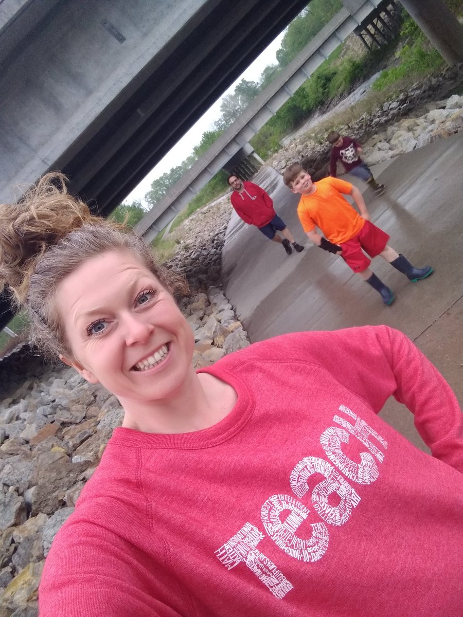 amanda_aidnik's tweet photo. We got in 2 wet walks today!  #maymarathonchallenge https://t.co/lsbXPUXFau