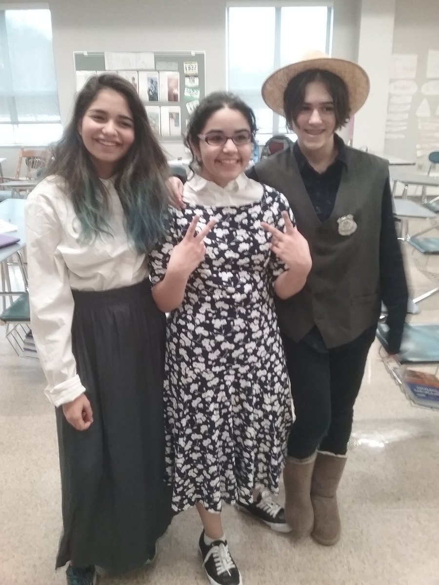 HistoryDudeTC's tweet image. Kudos to my 2 great NHD ss projects: Mattia &amp;amp; Emma&apos;s epic film on Emma Gatewood, and Izzy, Bella, Jack &amp;amp; Sofia&apos;s intense play on racial conflict in Tulsa in 1921. The Tulsa team won the added distinction of 3rd place in Mass. and a special prize from the Mass. Historical Society!