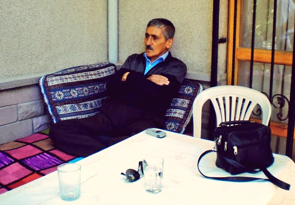 ustatkarakoc's tweet photo. Mihriban, Mihriban... Uyan da bir bak! 
Hasret düğüm düğüm ak saçlarımda. https://t.co/pdF2qsJPfy