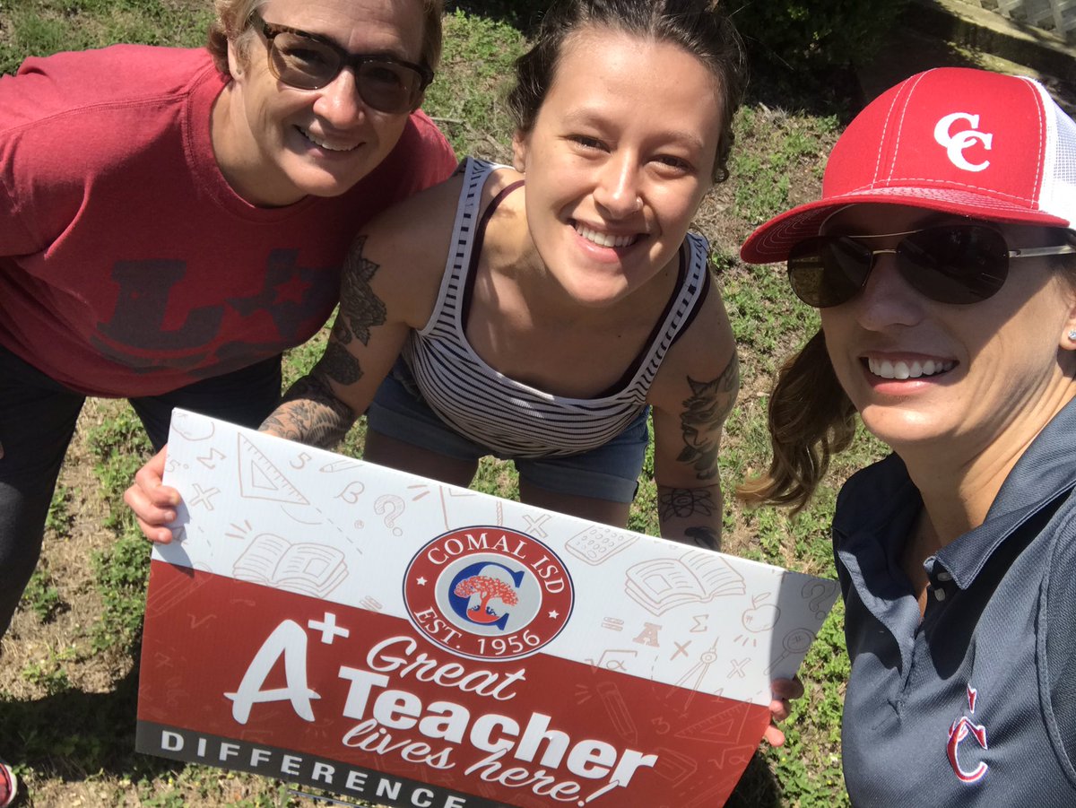 MrsWoodrom's tweet photo. More than 100 miles driven today to bring some ❤️ to our beloved CHS teachers! @CHSNoMoARDs @laurencastillej #NotDoneYet #MoreMilesToGo @canyonhscougars https://t.co/99rauacgBn