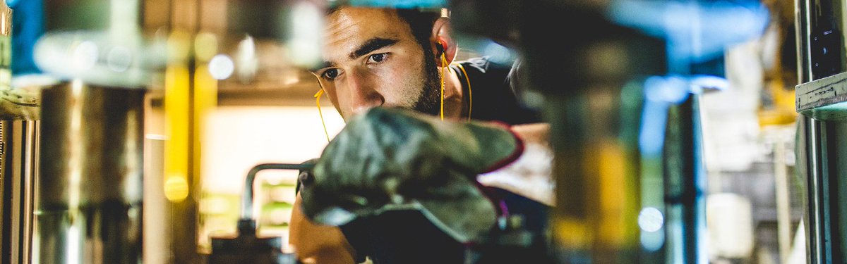 ECodorniz's tweet image. Moving workloads to the cloud can reduce the pressure on on-premises systems during the COVID-19 crisis. Read more. 

#techforgood #synoptek #workfromhome #elasticworkforce #digitalworkspace #covid19 hubs.ly/H0pcHn30