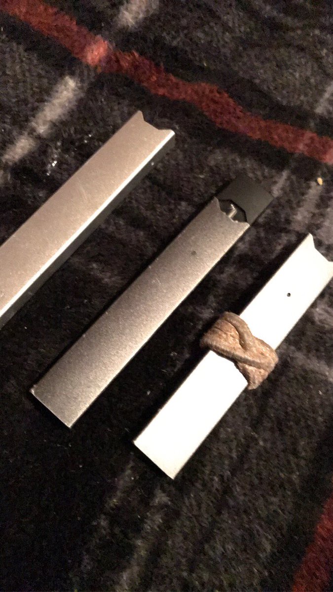 kt923's tweet photo. Just bought 2 new juuls- everyone’s on this stupid “quit juul” thing as if they’re worse than cigs and they cut my flavor cuz apparently it attracts kids (but posh doesn’t???) but I’m a juul lover thru and thru. I mean if they wanna show me love too that’s cool 😍😉 @JUULvapor https://t.co/Z8ReGw7mCj
